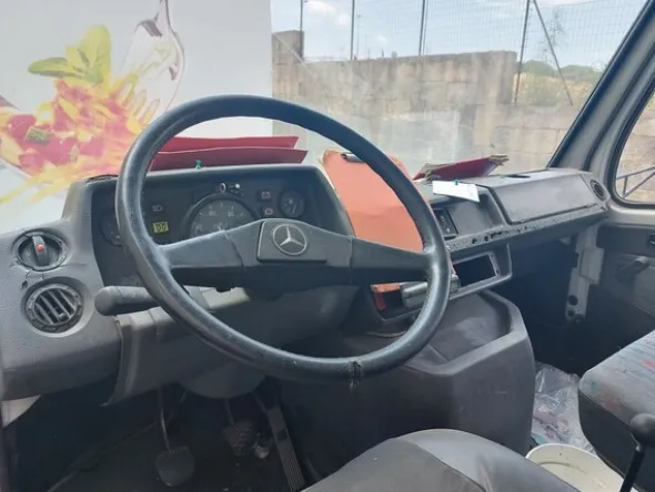 1#7220 Autocarri Mercedes Benz