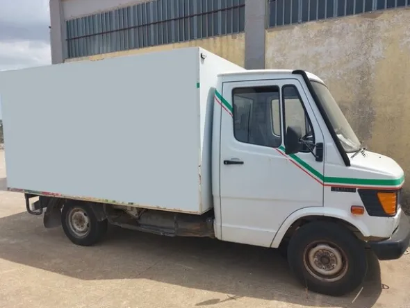 1#7220 Autocarri Mercedes Benz