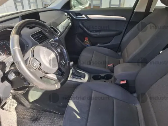 3#10248 Autocarro Audi Q3