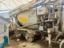 3#10006 Autocarro betonpompa Iveco