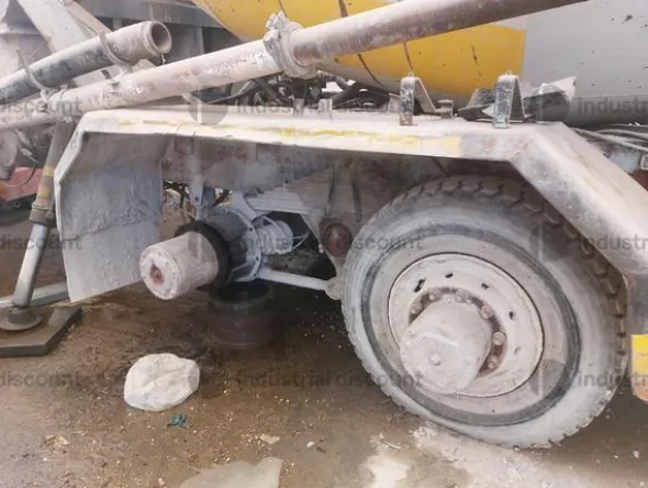 3#10006 Autocarro betonpompa Iveco