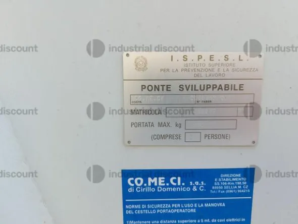 58#8980 Autocarro con piattaforma aerea