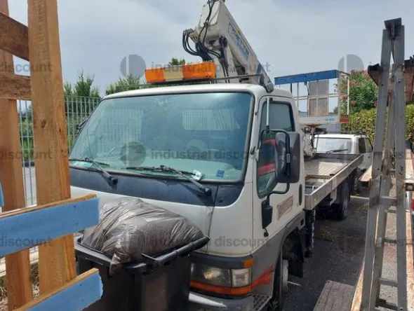 58#8980 Autocarro con piattaforma aerea