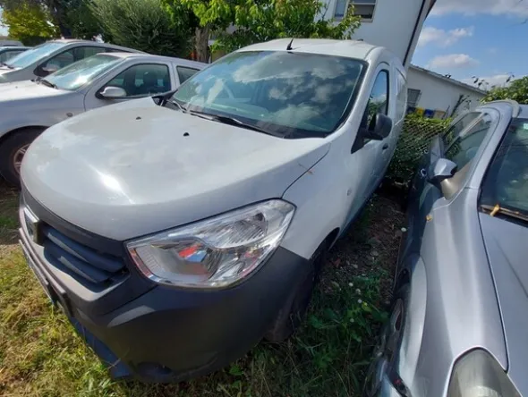 154#6557 Autocarro Dacia Dokker