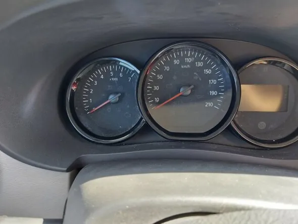 154#6557 Autocarro Dacia Dokker