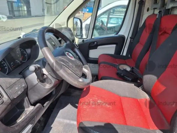 2#9183 Autocarro Ducato Iveco
