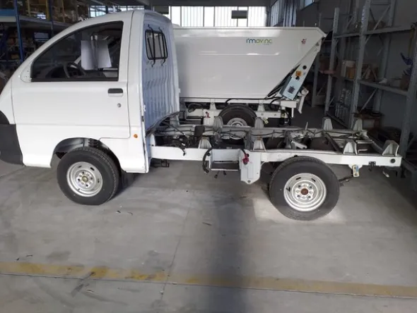 2#4979 Autocarro Ecomile targato elettrico
