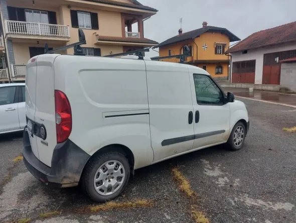 3#7793 Autocarro FiatDoblò