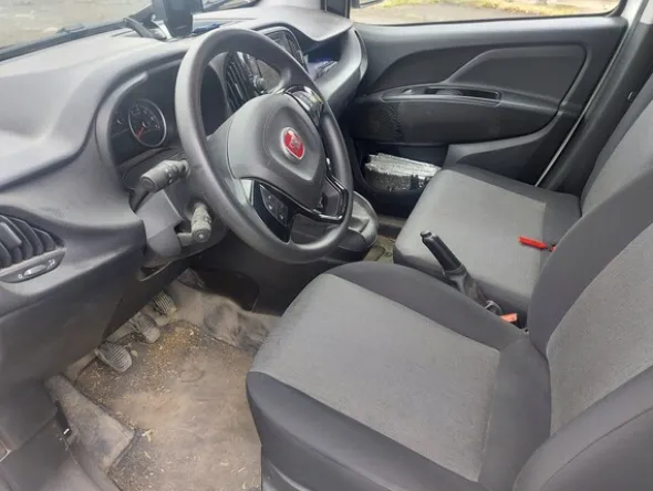 3#7793 Autocarro FiatDoblò
