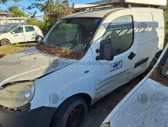 1#9329 Autocarro Fiat Doblò