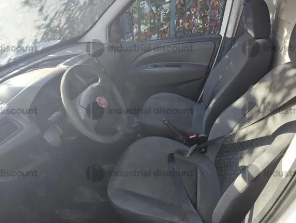 2#9138 Autocarro Fiat Doblò