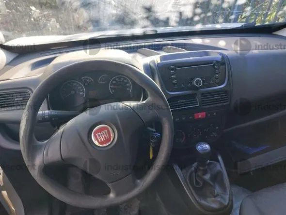2#9138 Autocarro Fiat Doblò