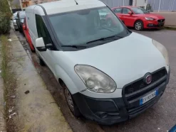 1#7586 Autocarro Fiat Doblò