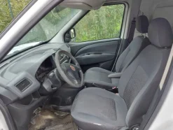 1#7586 Autocarro Fiat Doblò