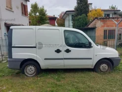 1#9760 Autocarro Fiat Doblò