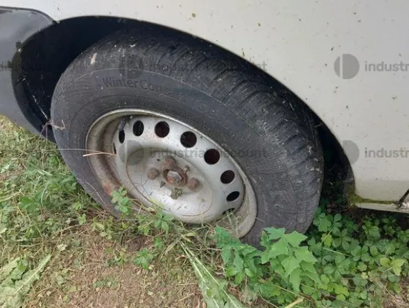 1#9760 Autocarro Fiat Doblò