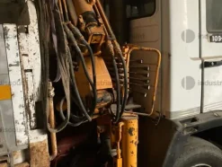 1#9189 Autocarro Fiat Iveco 109 con cassone ribaltabile trilaterale e gru Effer