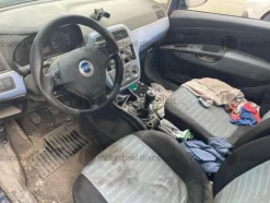 2#8786 Autocarro Fiat Punto