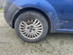 2#8786 Autocarro Fiat Punto