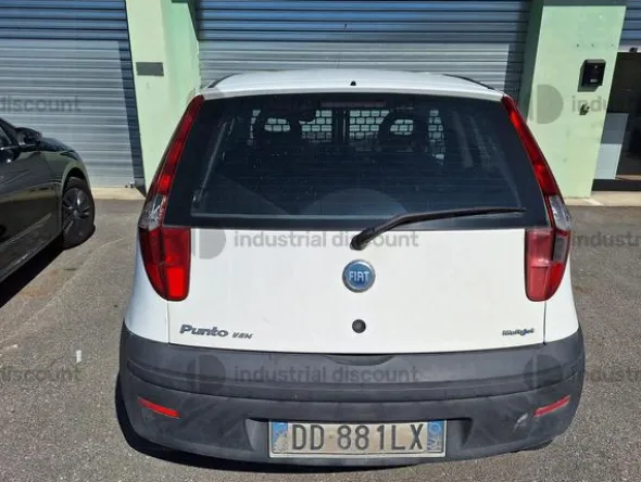 1#9370 Autocarro Fiat Punto Van