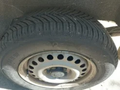 40#7915 Autocarro Ford