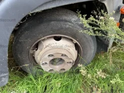 4#9789 Autocarro Iveco 75