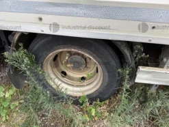 4#9789 Autocarro Iveco 75