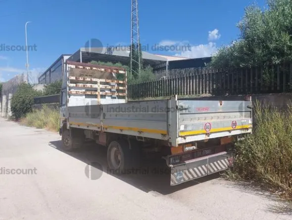 1#10157 Autocarro Iveco