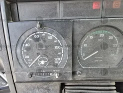 21#10282 Autocarro Iveco