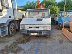 4#9329 Autocarro Iveco