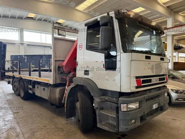 2#9707 Autocarro Iveco