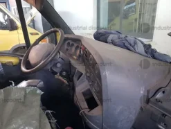 3#9328 Autocarro Iveco 35C9A