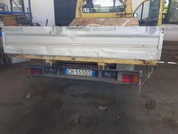 4#9328 Autocarro Iveco 35C9A