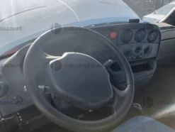 4#9138 Autocarro Iveco Daily