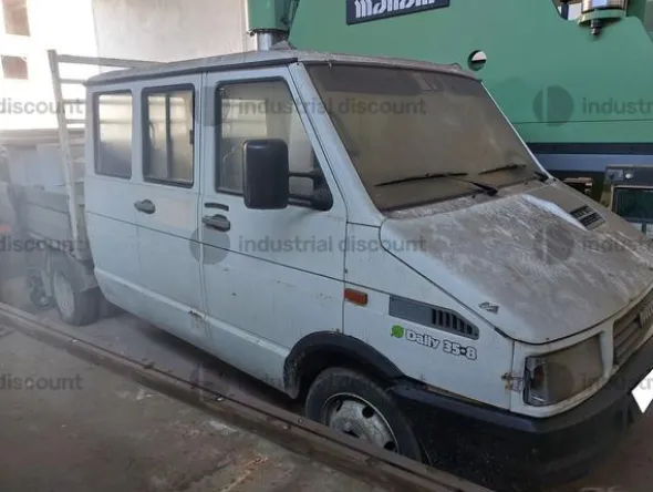 3#9766 Autocarro Iveco Daily