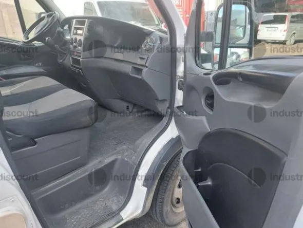 17#9138 Autocarro Iveco Daily