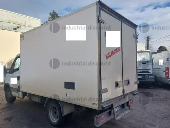 17#9138 Autocarro Iveco Daily