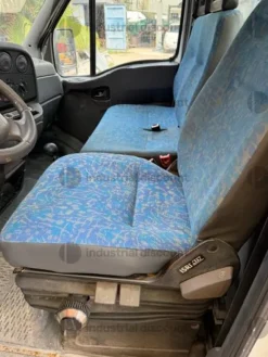 1#10088 Autocarro Iveco Daily con piattaforma