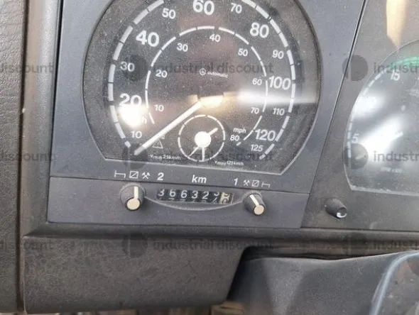 7#9097 Autocarro Iveco 120E18 con gru caricatrice