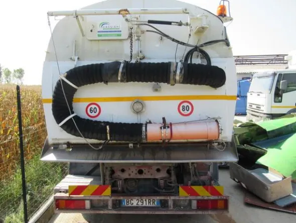 9#3441 Autocarro Iveco 150E18KA