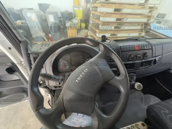 2#9965 Autocarro Iveco Eurocargo