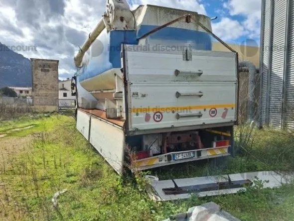 30#8846 Autocarro Iveco Magirus