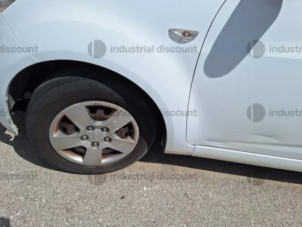 5#9410 Autocarro Kia Venga
