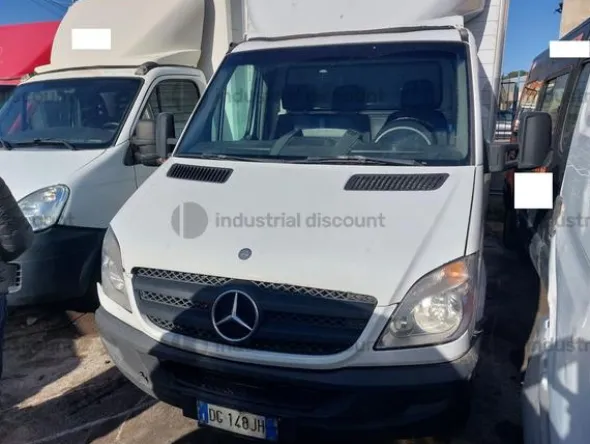 10#9138 Autocarro Mercedes