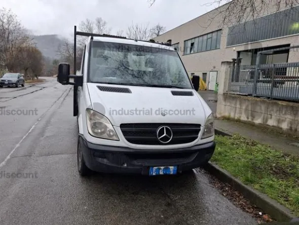 47#10047 Autocarro Mercedes Benz