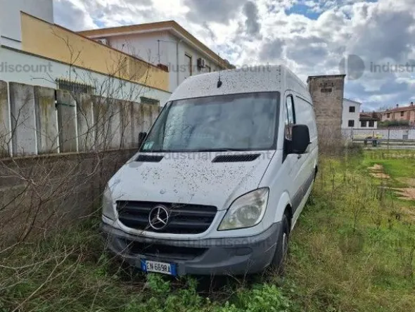 32#8846 Autocarro Mercedes Benz Sprinter