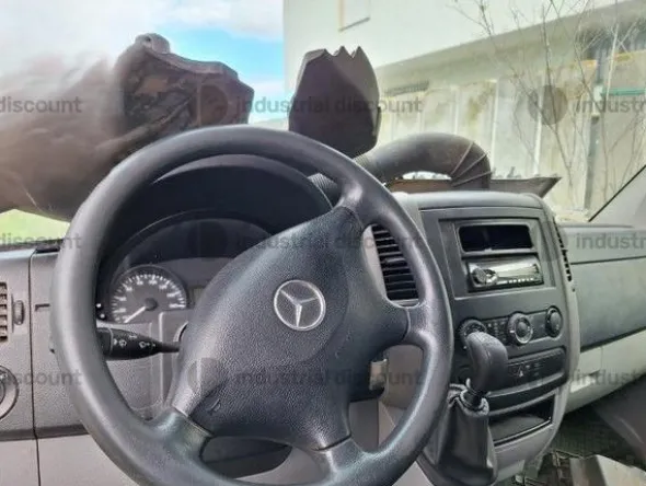 32#8846 Autocarro Mercedes Benz Sprinter