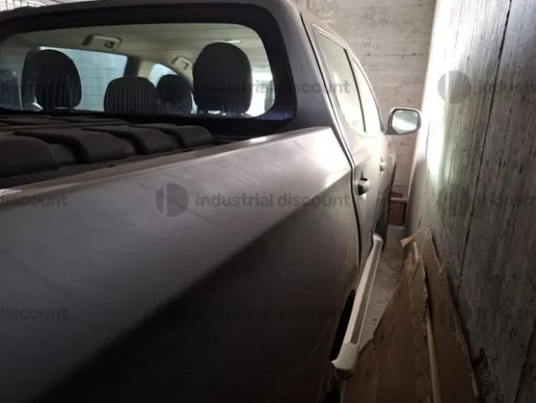 1#9617 Autocarro Mitsubishi L200