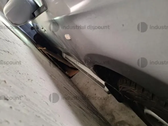 1#9617 Autocarro Mitsubishi L200