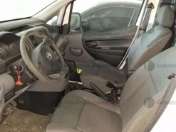 1#9905 Autocarro Nissan NV200